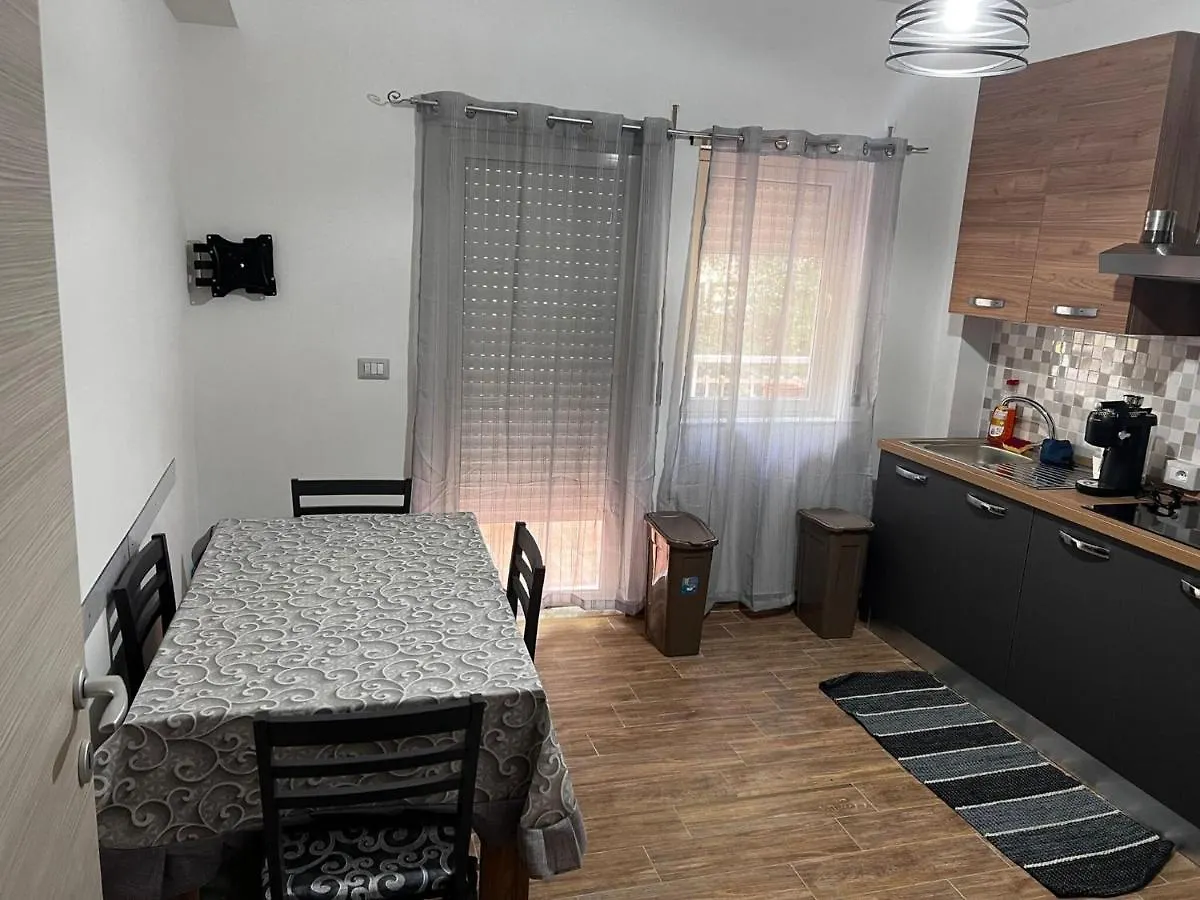 Damilhouse 6 Apartment Messina